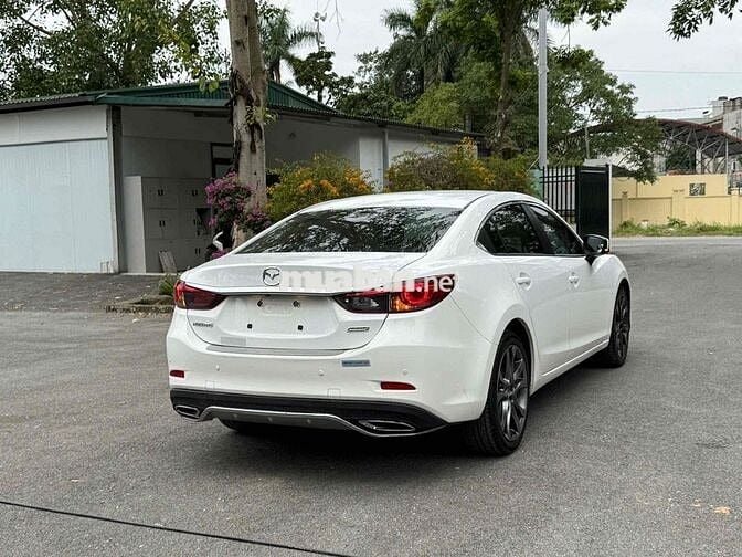 Mazda 6 2017 2.0L Premium - 80000 km