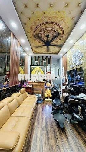 Kẹt Tiền, Gấp bán, HXH Hưng Phú,P9, Q8, 5 Tầng, tặng 90% nội thất