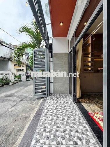 Nhà đẹp 2 tầng 2 mặt thoáng, 44m2 ngang 4m, hxh 6m Lê Đức Thọ, 5.9 tỷ