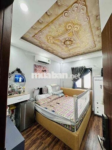 Kẹt Tiền, Gấp bán, HXH Hưng Phú,P9, Q8, 5 Tầng, tặng 90% nội thất