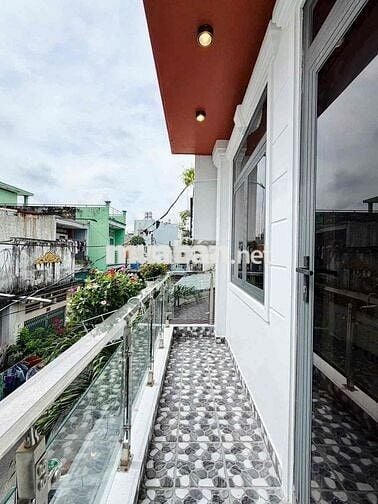 Nhà đẹp 2 tầng 2 mặt thoáng, 44m2 ngang 4m, hxh 6m Lê Đức Thọ, 5.9 tỷ