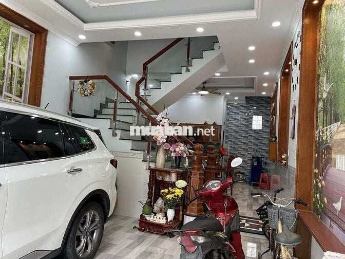 Bán nhà 4 phòng ngủ 73m2 ngay trung tâm Trầng Hưng Đạo Dĩ An giá 5,2t