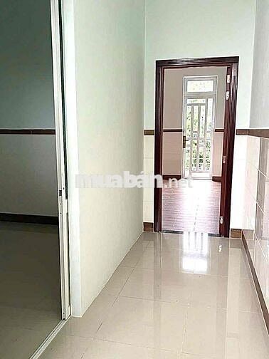 Nhà mới ở ngay, sát mặt đường Trần Hưng Đạo, 70 m2, 2 tầng, 3 ngủ, Tru