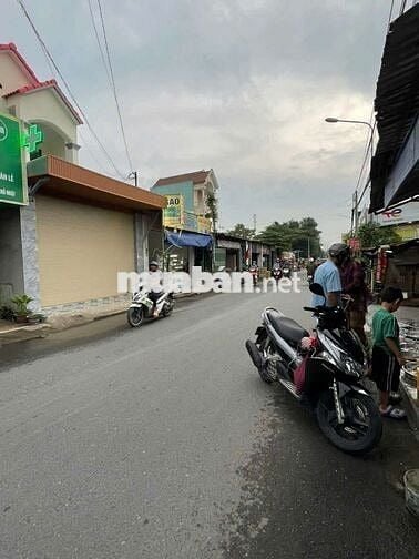 Nhà MẶT TIỀN CHỢ - DĨ AN - KINH DOANH BUÔN BÁN ĐA NGÀNH NGHỀ