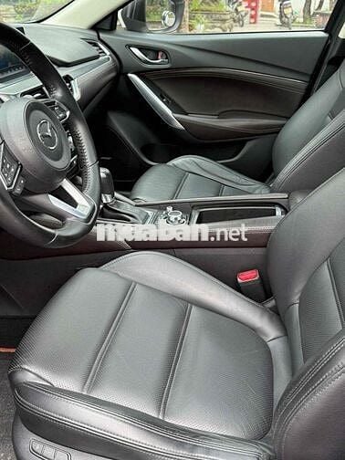 Mazda 6 2017 2.0L Premium - 80000 km