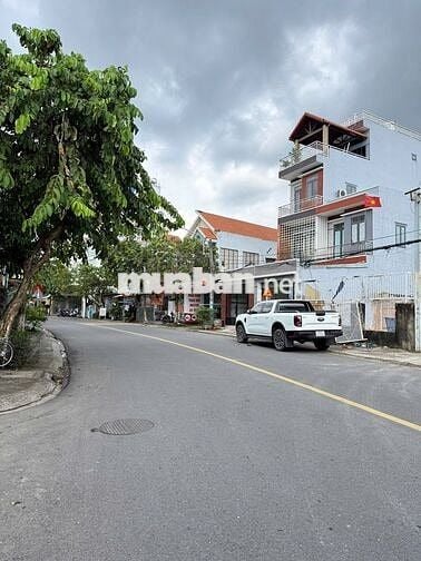 1 Lô Duy Nhâ't đường Nguyễn Tri Phương - 120m2 vuông vức - Sổ sẵn