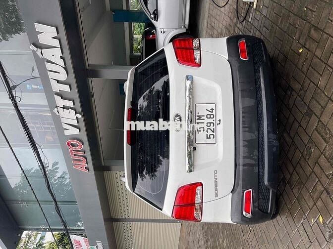 Kia Sorento 2013 GAT 2.4L 2WD - 118000 km