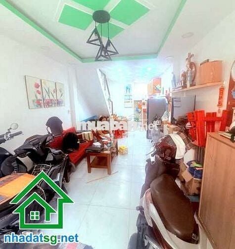 NHÀ HXH DÂN TỘC, TÂN PHÚ – 3 TẦNG ĐẸP Ở NGAY - 2PN - 2WC