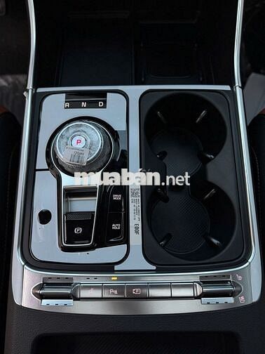 KIA CARNIVAL HEV 2025 (XĂNG ĐIỆN)