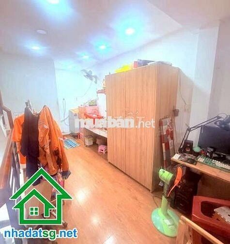 NHÀ HXH DÂN TỘC, TÂN PHÚ – 3 TẦNG ĐẸP Ở NGAY - 2PN - 2WC