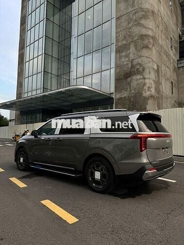 KIA CARNIVAL HEV 2025 (XĂNG ĐIỆN)