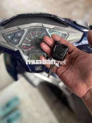 máy êm zin bán cho người dùng hay lấy phụ tùng xe