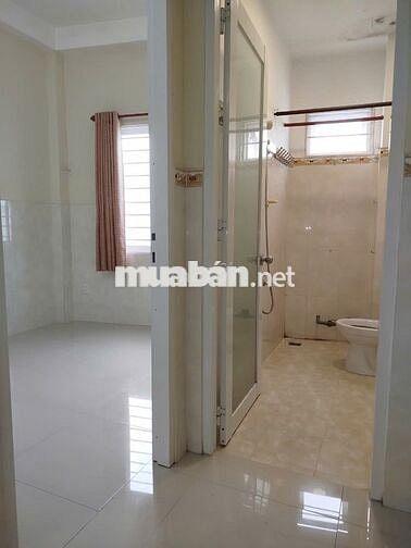 Căn hô 70 m2 - 2PN - 2 Toalet - 6,5 triệu - Q.8 Chợ Phạm Thế Hiển