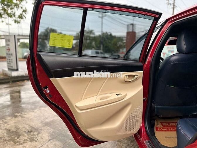 Yaris 1.3E nhập Thái- Giá 372 triệu