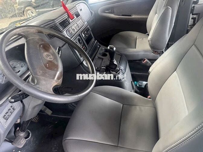 Xe 9 chỗ ko niên hạn