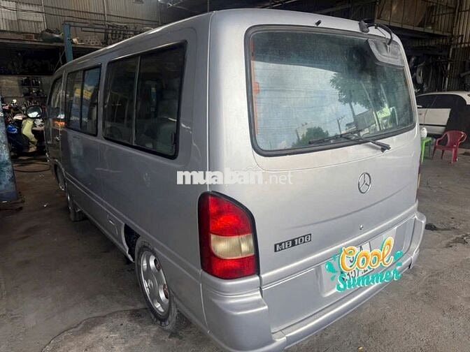 Xe 9 chỗ ko niên hạn