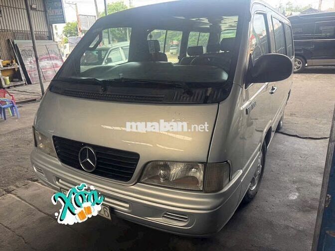 Xe 9 chỗ ko niên hạn