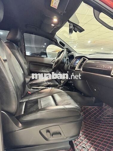 Ford Everest Titanium 4x2 2020 - 35000 km