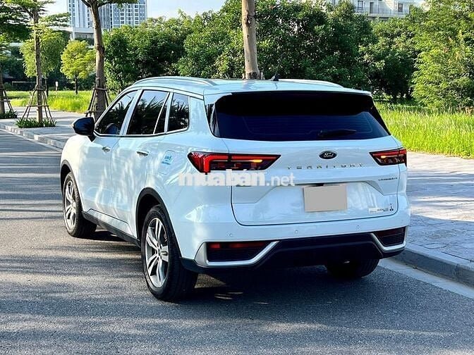 Ford Territory titanium X đk t6/2025 siêu lướt