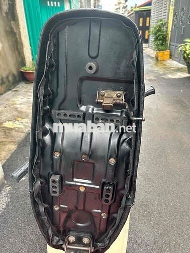 DD,DM. Sơn zin sườn đẹp, máy móc zin êm.