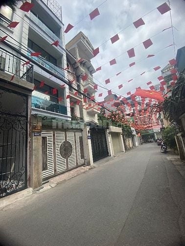 Bán nhà 7 tầng THANG MÁY phố Kim Mã, Quận Ba Đình, MB 40m2 Bán nhà 7 tầng THANG MÁY phố Kim Mã, Quận Ba Đình, MB 40m2