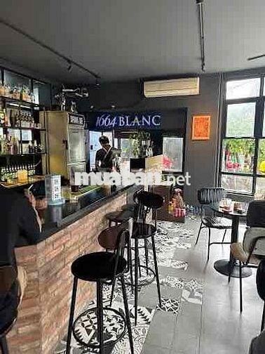 Cho thuê nhà 2MT 212B Nguyễn Trãi, Q1 – Khu KD sầm uất, NGANG 8m