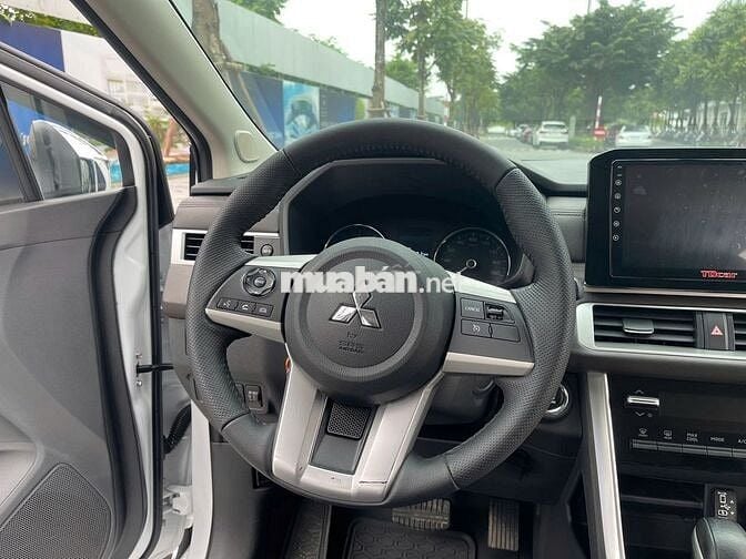 Xpander 2024 premium màu trắng