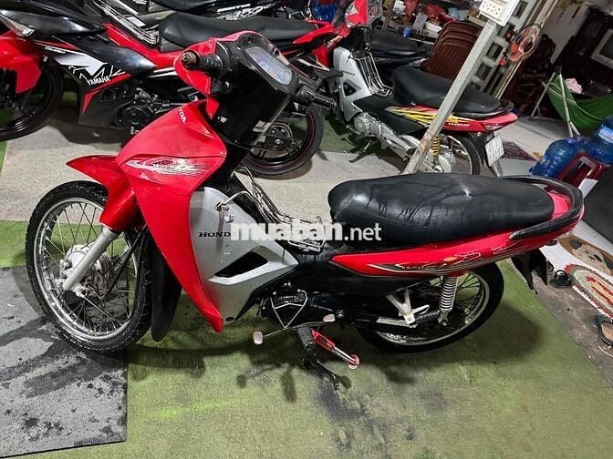 Honda @ 110/ 2017/ Zin Êm/ Áo Phai Năm Tháng Bs65