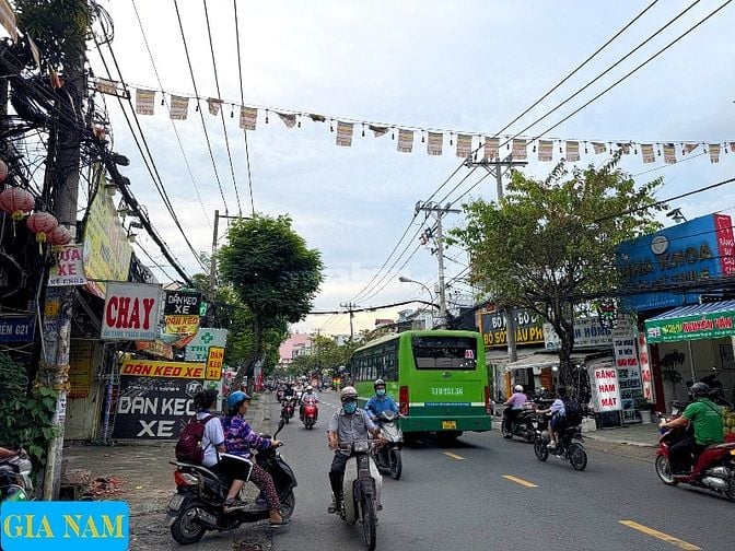 BÁN NHÀ MẶT TIỀN : 626 TỈNH LỘ 10 - P. BÌNH TRỊ ĐÔNG - Q. BÌNH TÂN