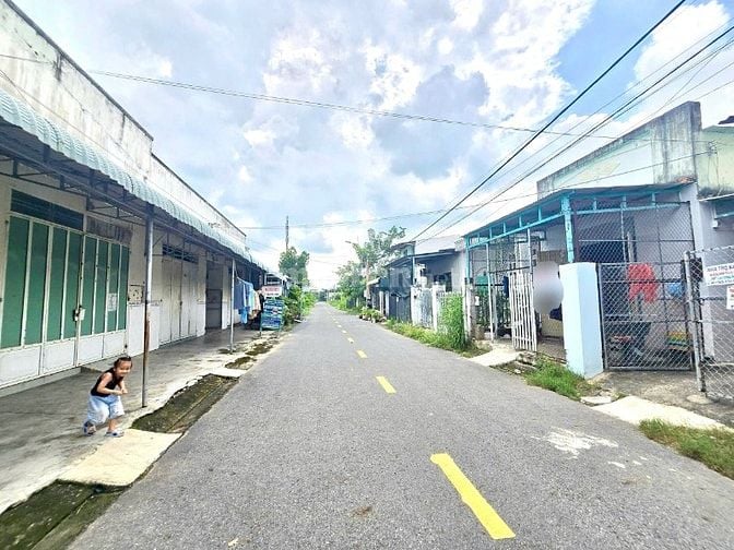 Bán dãy trọ trước tết ngay KCN Trảng Bàng giá chỉ 780 triệu