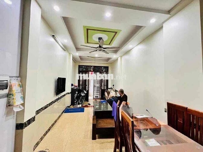 30M RA LÊ QUANG ĐẠO-OTO CÁCH 2 NHÀ - NHÀ DÂN - SẴN Ở