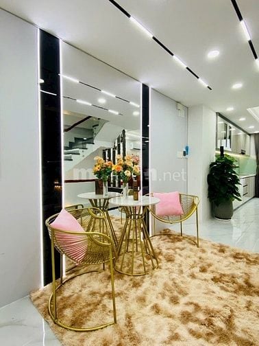 NHÀ 3,5LẦU MỚI HXH ĐƯỜNG THỐNG NHẤT ,P15,QUẬN-GV