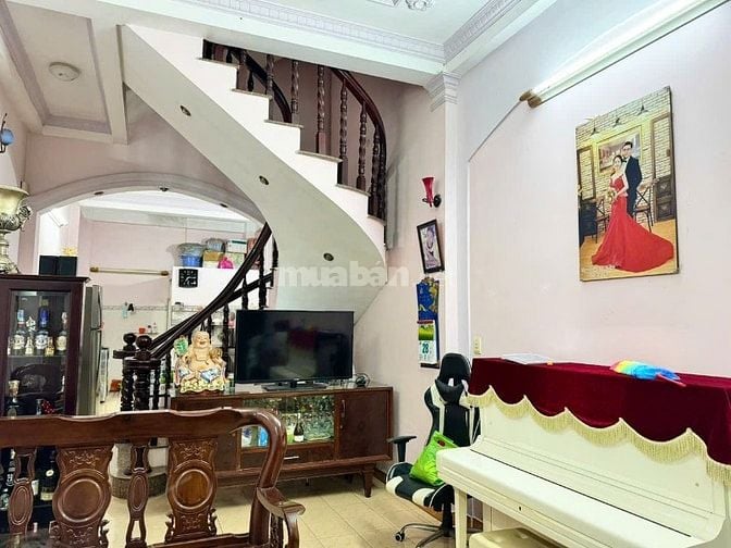 HẺM NHỰA 6M - KẾ QUẬN 10 - ( 4 x 18 ) 6 TẦNG - KD ĐỈNH - CHỈ 9.9 TỶ