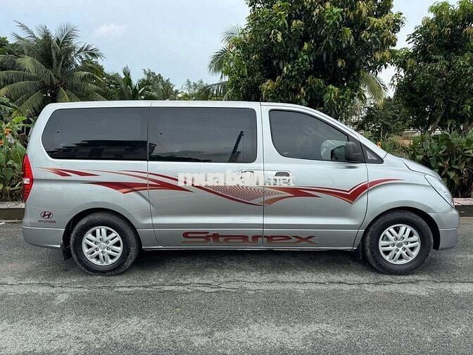 Ô tô Hyundai Starex số sàn 9 chổ máy dầu