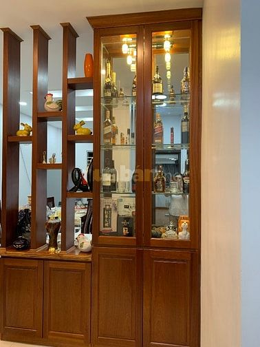 Cần cho thuê nhà nguyên căn mặt tiền gần chợ Phú nhuận 