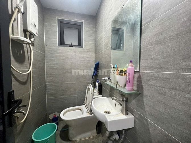 C/c  Trần Quốc Thảo, P6, Quận 3 chỉ 9,5tr căn 2p ngủ, ban công