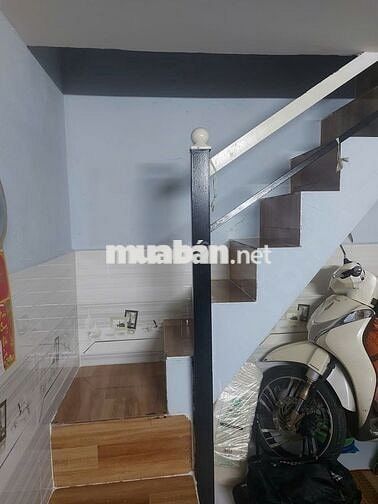 Cần bán nhà nhỏ ở Lê Văn Khương gần hãng bia