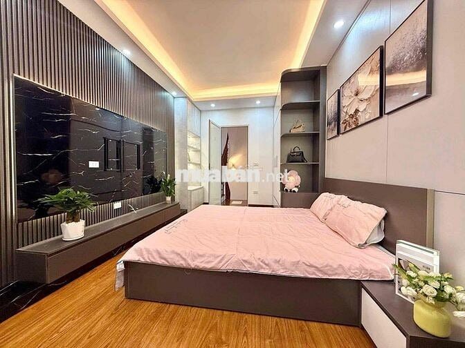 Bán nhà đẹp, DT: 31m2 Kim Giang 5 tầng full nội thất gần phố ô tô