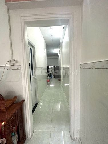 Nhà Bình Chánh mặt tiền đường lớn. Sổ hồng riêng, chính chủ bán