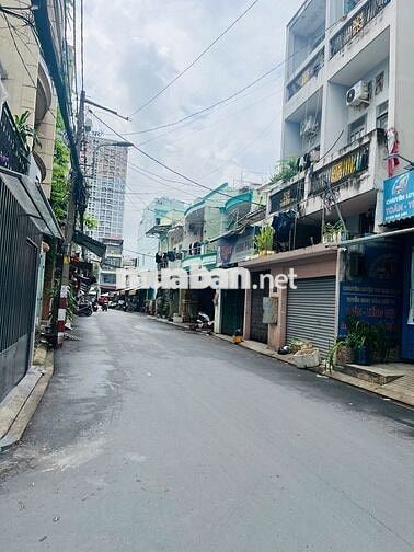 Cho thuê kho xưởng hẻm đường Lương thế vinh tổng dtsd 810m2