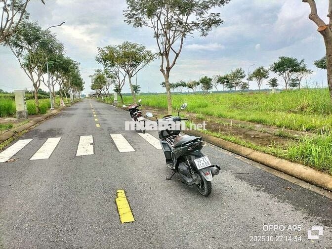 Bán 80m² đất thổ cư, giá 1 tỷ 450 triệu. Khu dân cư Harbuor View