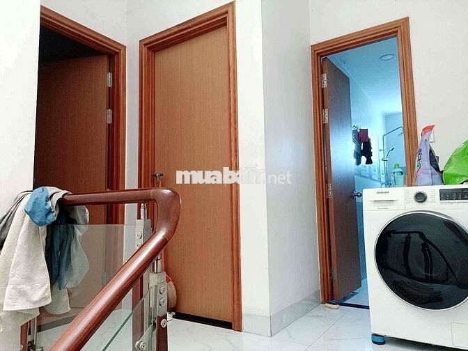 Nhà căn góc, HXH quay đầu, 3 tầng 4 ngủ, thiết kế hiện đại, hoàn công