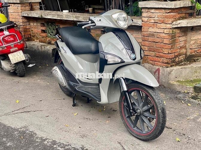 🌈🌈Cần bán xe Liberty 125fi 3vie Đk 2015 Bs71