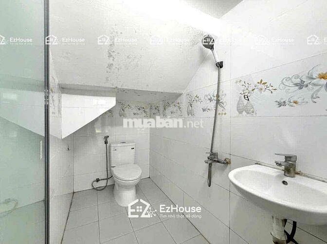 CHO THUÊ MB VỪA Ở VỪA KINH DOANH CÁCH HUIT 500m RỘNG 50m2