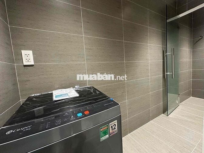 Toạ Lạt Trên Trục Đường Chính Phạm Văn Đồng . Bình Thạnh