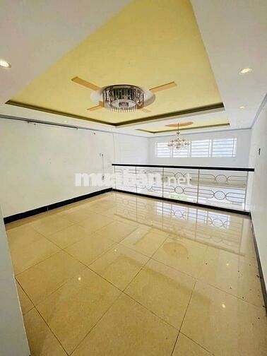 NHÀ CHO THUÊ:
TRỆT 1 LỬNG 2 LẦU
- CÓ NỘI THẤT TRỤC CHÍNH KDC HƯNG PHÚ