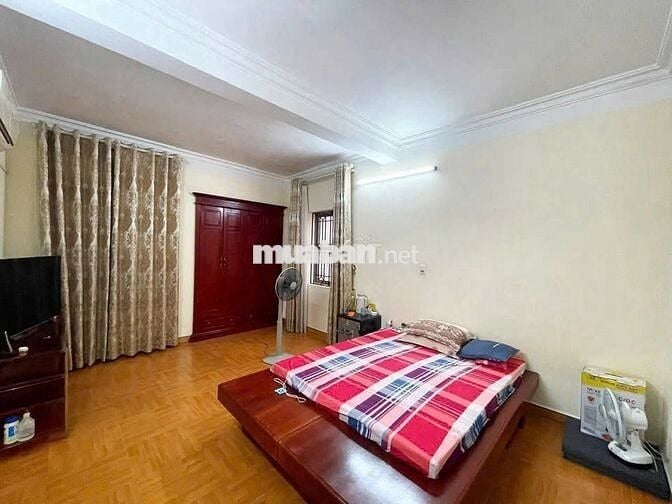 Chị Loan  bán nhà phố 19/5, Hà Đông,50m,3 tầng nhà mặt tiền đẹp chỉ 9t