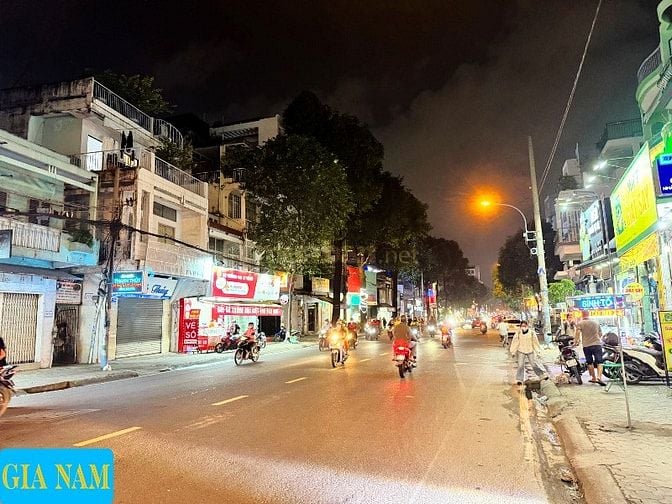 BÁN NHÀ MẶT TIỀN : 17  ÔNG ÍCH KHIÊM - P. 10 - Q. 11 - TPHCM