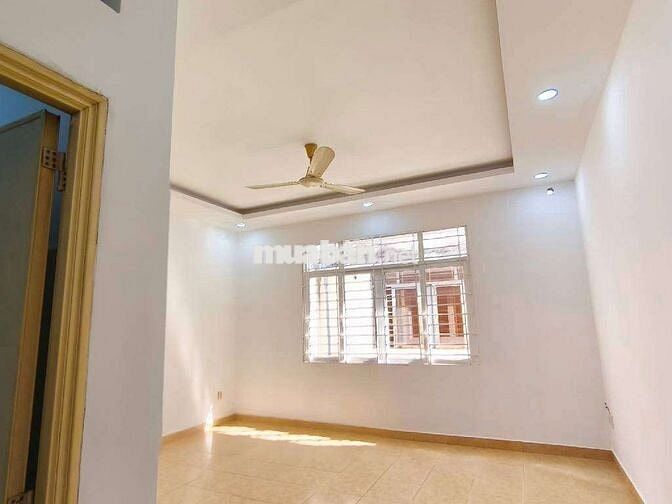 Bán nhà 3,5 tấm 5×20 mặt tiền đường số gần st Aeon Mall