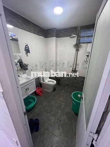 Chính chủ bán chung cư An Sương lầu 2 shr 70m2